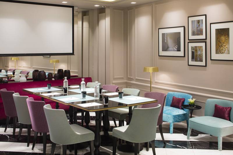 هتل Bourgogne & Montana