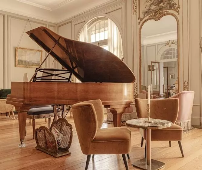 酒店 Château Du Clair De Lune Boutique Luxury