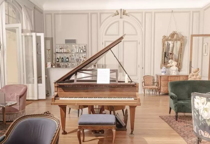 酒店 Château Du Clair De Lune Boutique Luxury