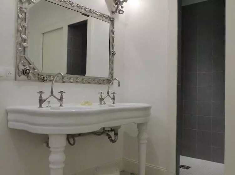 酒店 Château Du Clair De Lune Boutique Luxury