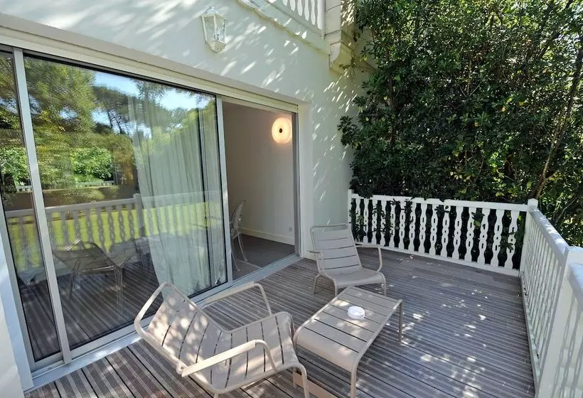 酒店 Château Du Clair De Lune Boutique Luxury