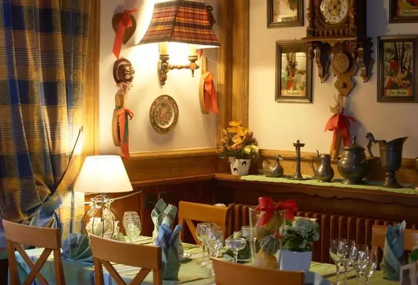 Отель Chez Jean