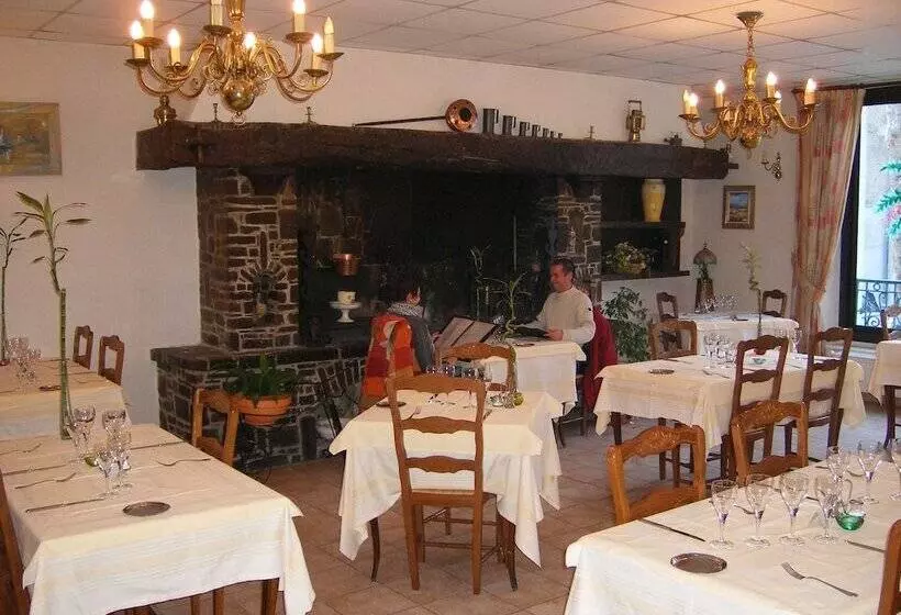 Отель De France