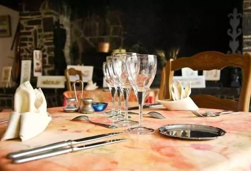 Отель De France