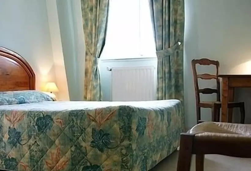 Отель De France