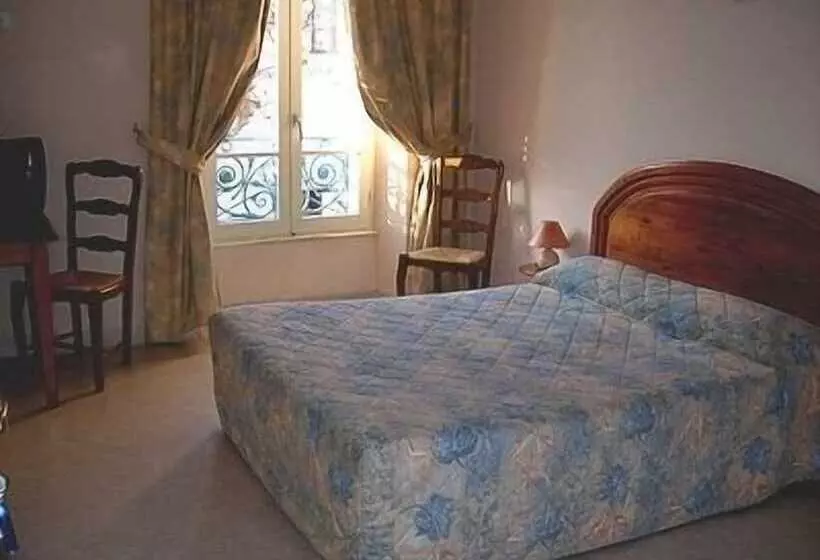 Отель De France