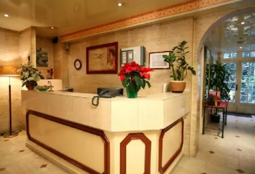 ホテル Hôtel De L Alma By Malone