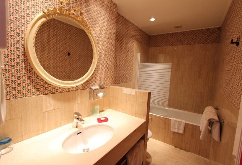 هتل De La Bretonnerie