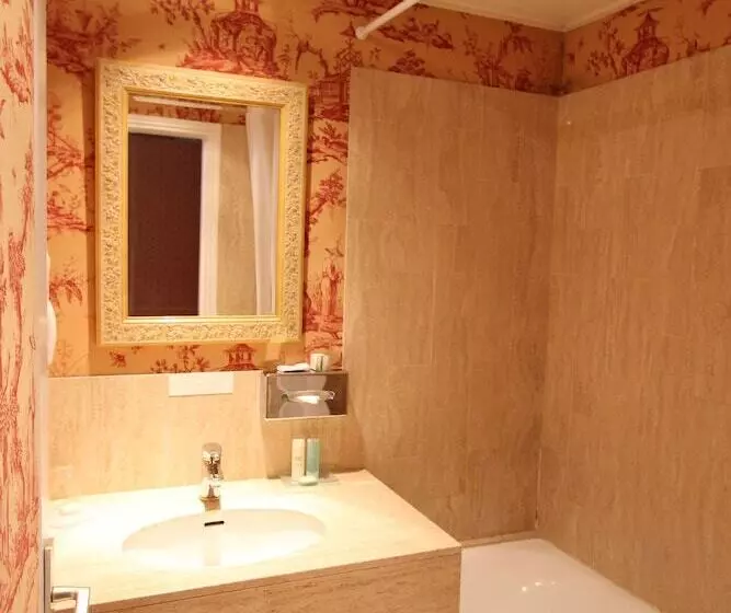 هتل De La Bretonnerie