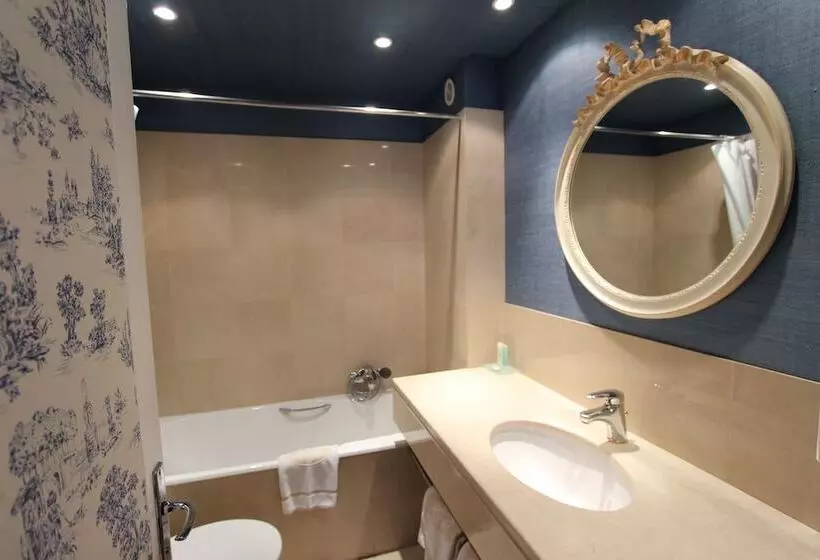 هتل De La Bretonnerie