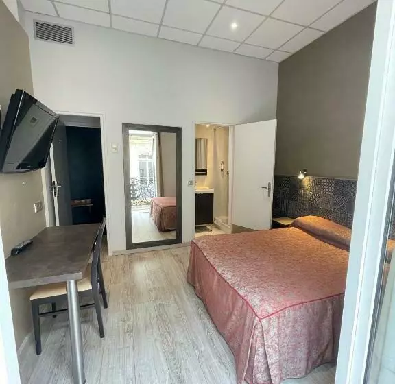 호텔 De La Comedie