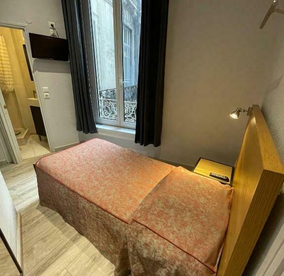 فندق De La Comedie