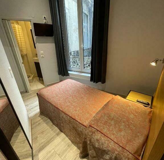 فندق De La Comedie