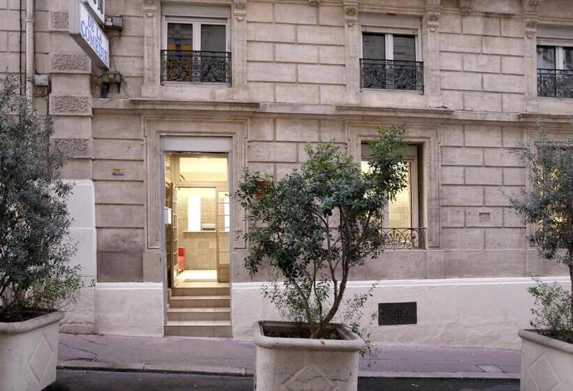 فندق De La Comedie