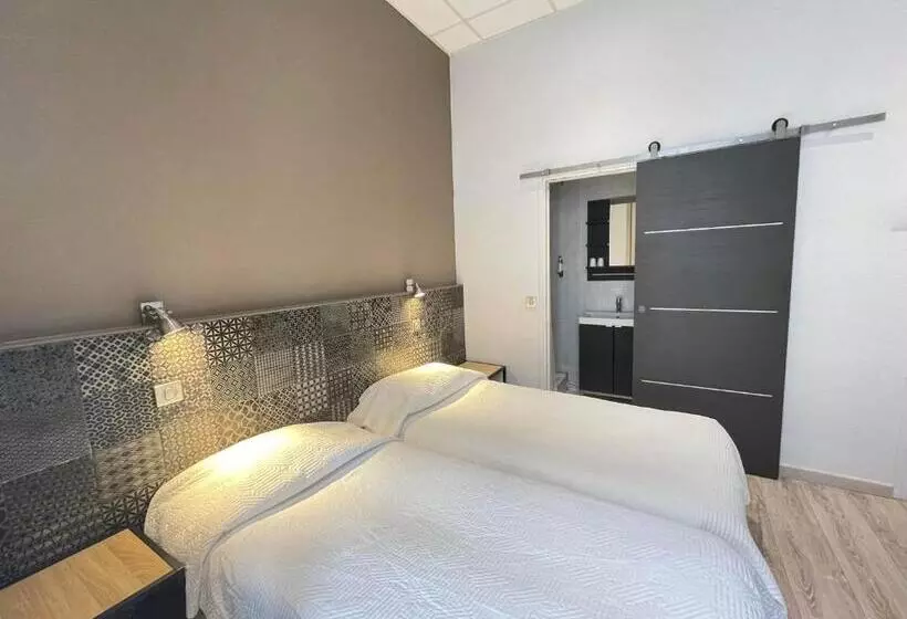 호텔 De La Comedie