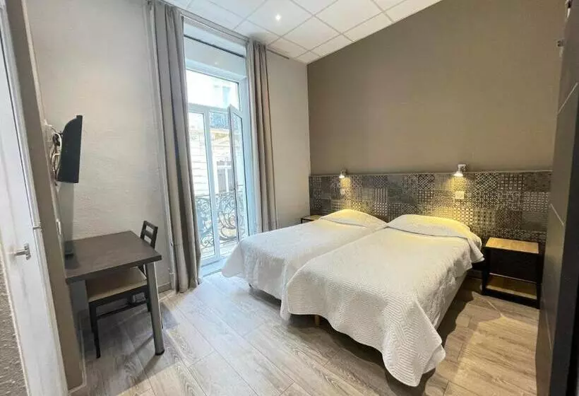 호텔 De La Comedie