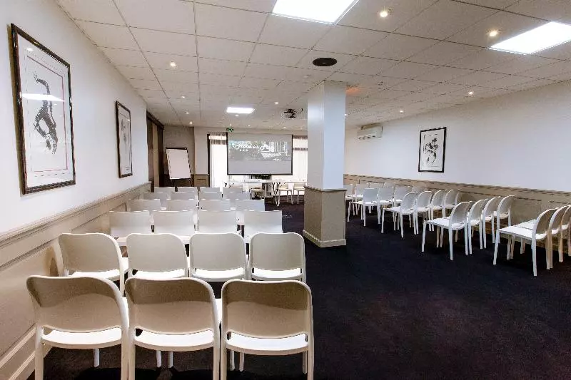 Hôtel Arcanse By Inwood Hotels