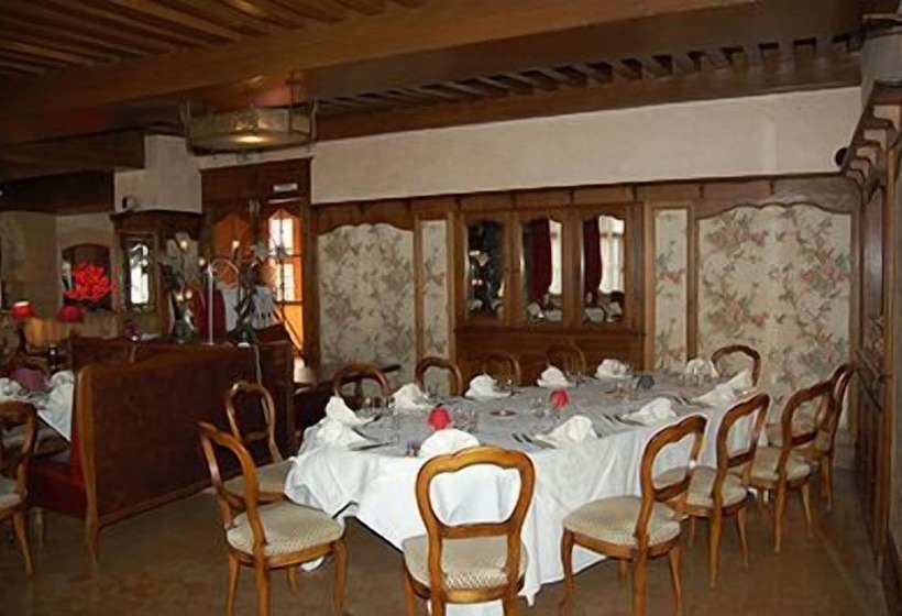 בית מלון כפרי De La Poste