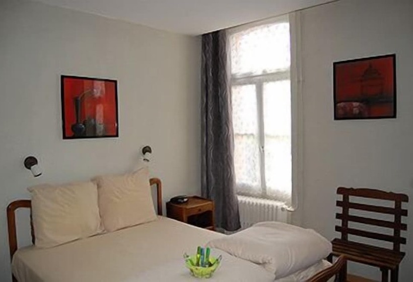 בית מלון כפרי De La Poste