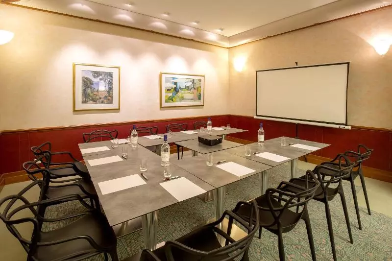 Отель De Normandie