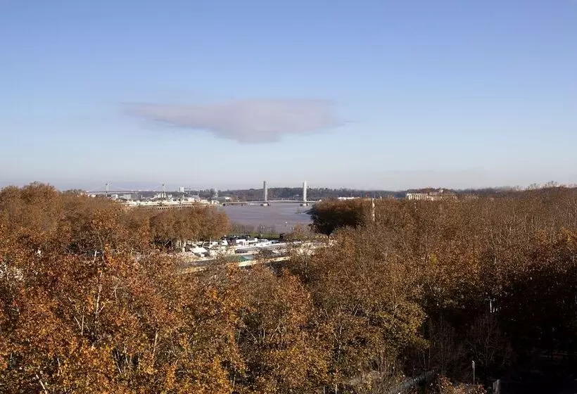 Отель De Normandie