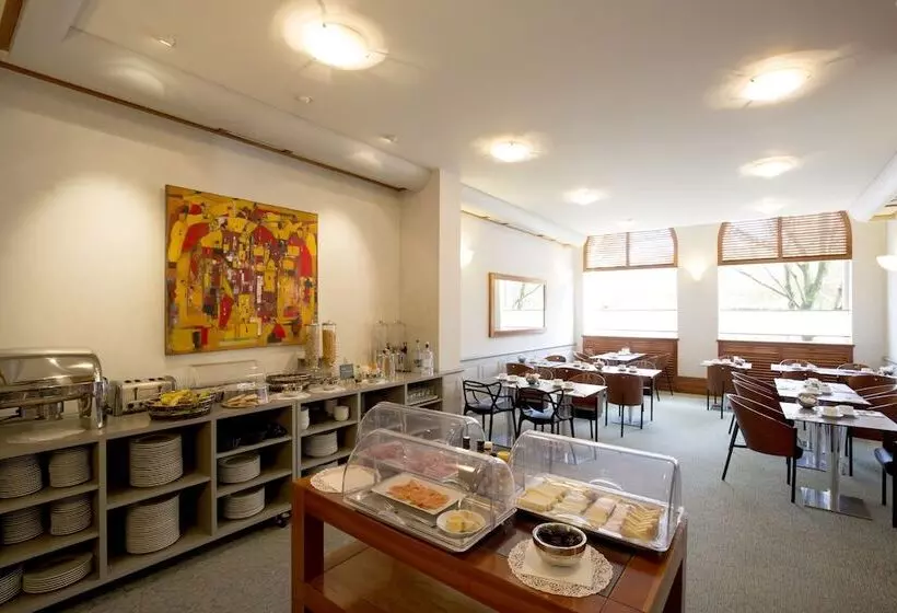 Отель De Normandie