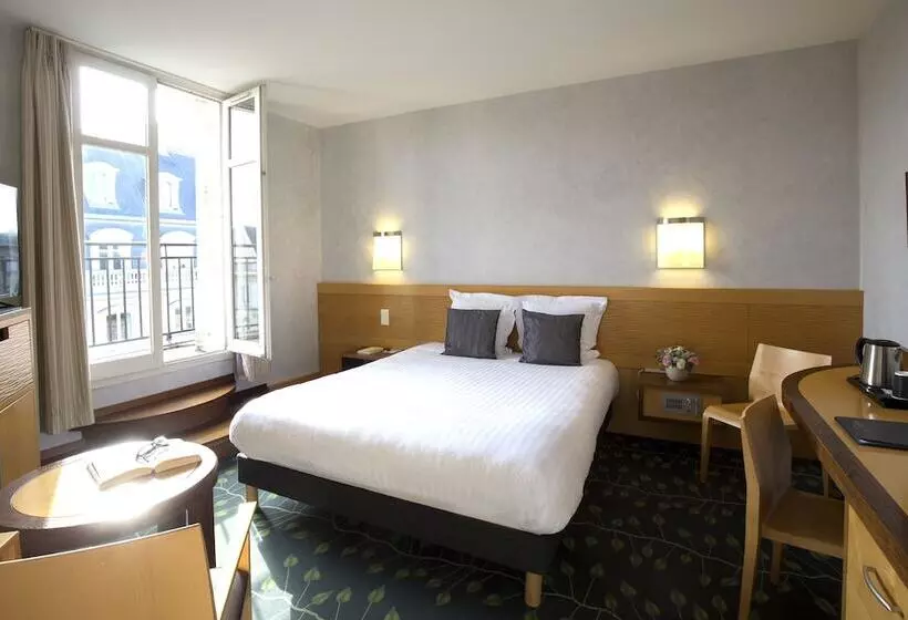 Отель De Normandie