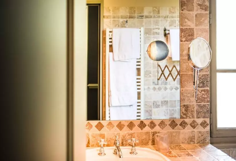 בית מלון כפרי Hôtel Helvie