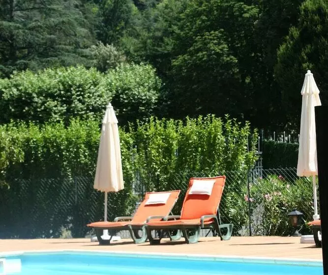 בית מלון כפרי Hôtel Helvie