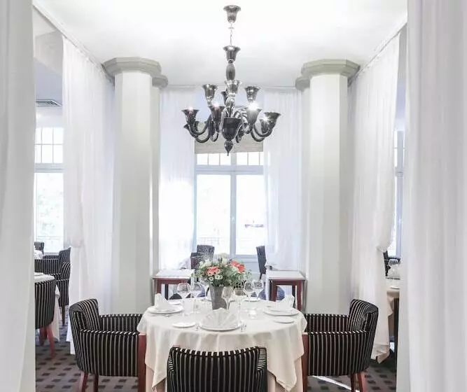 בית מלון כפרי Hôtel Helvie