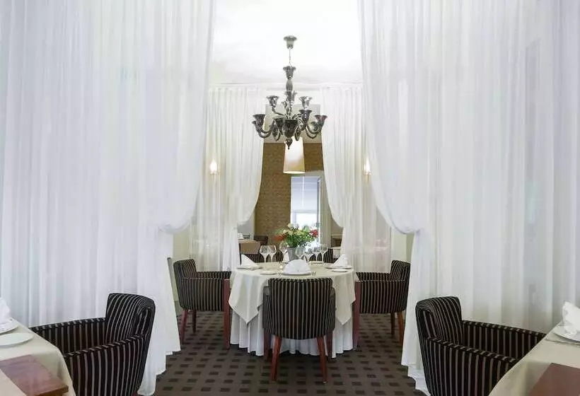 בית מלון כפרי Hôtel Helvie