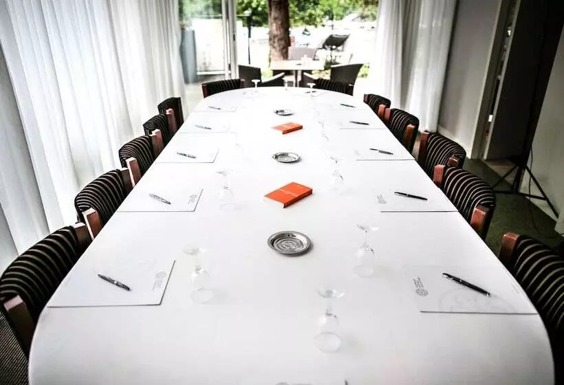 בית מלון כפרי Hôtel Helvie