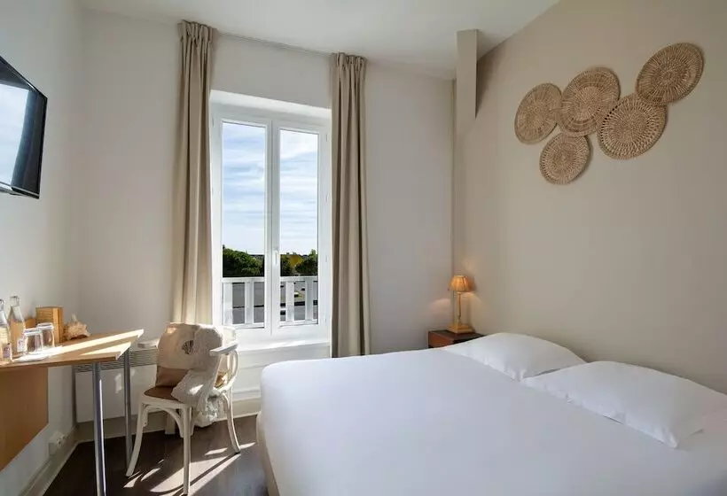 هتل Hôtel De La Plage