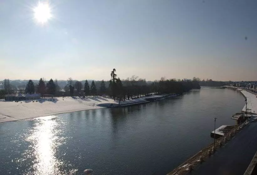 فندق Hôtel Le Bellevue Montrichard 3 étoiles