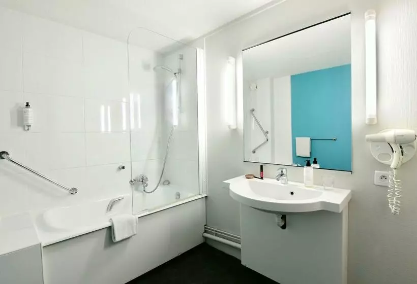 Hotel Kyriad Lannionperros Guirec