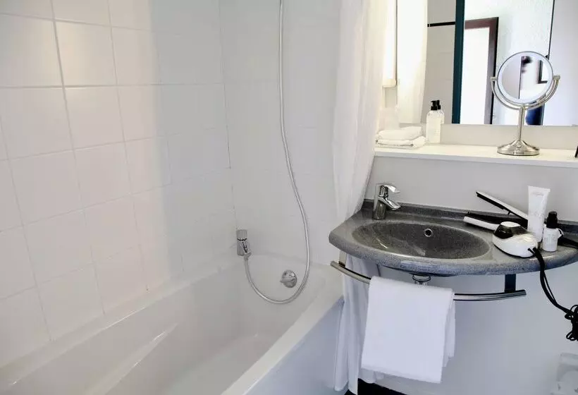 Hotel Kyriad Lannionperros Guirec