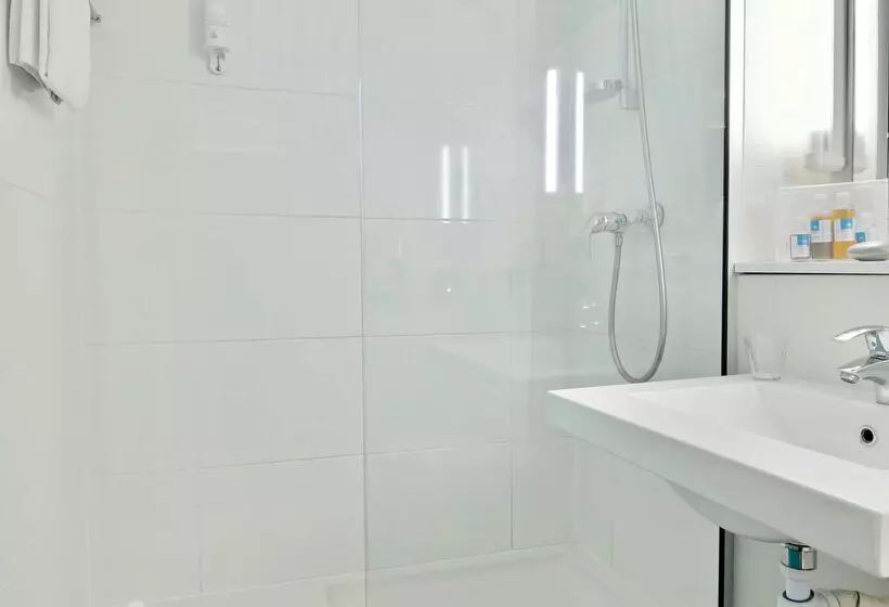 Hotel Kyriad Lannionperros Guirec