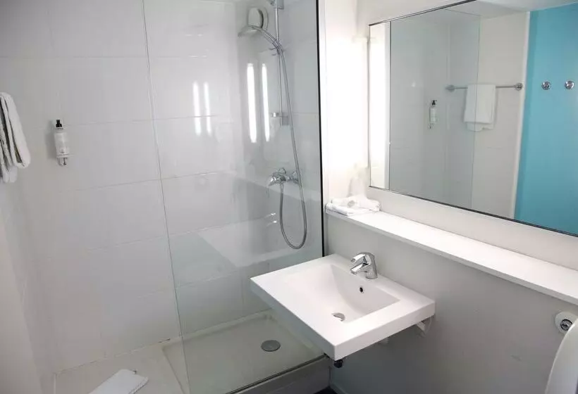 Hotel Kyriad Lannionperros Guirec