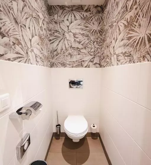 Отель Le Catalogne