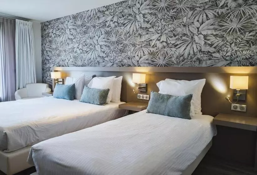 Отель Le Catalogne