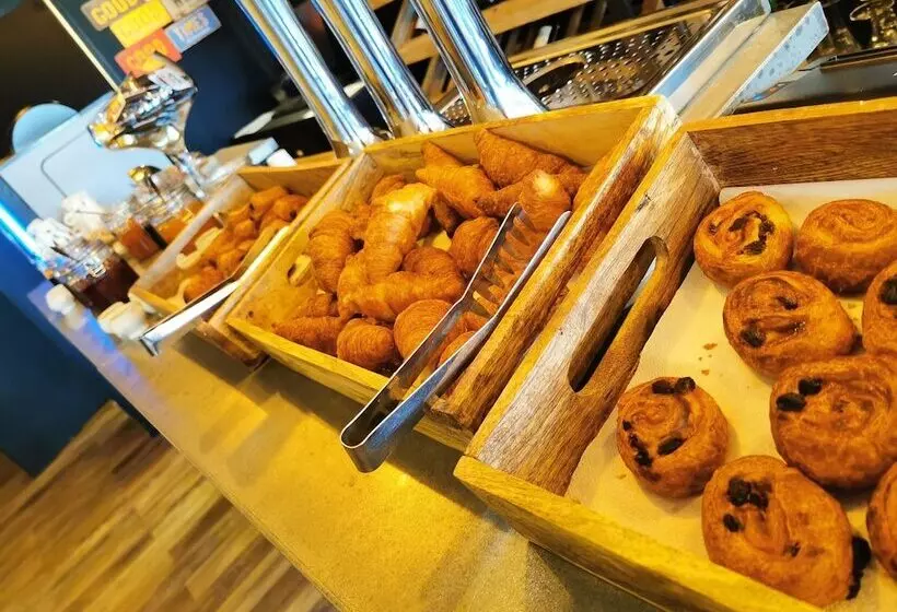 Отель Les Terrasses De Saumur   Hôtel & Appartements   Restaurant & Spa