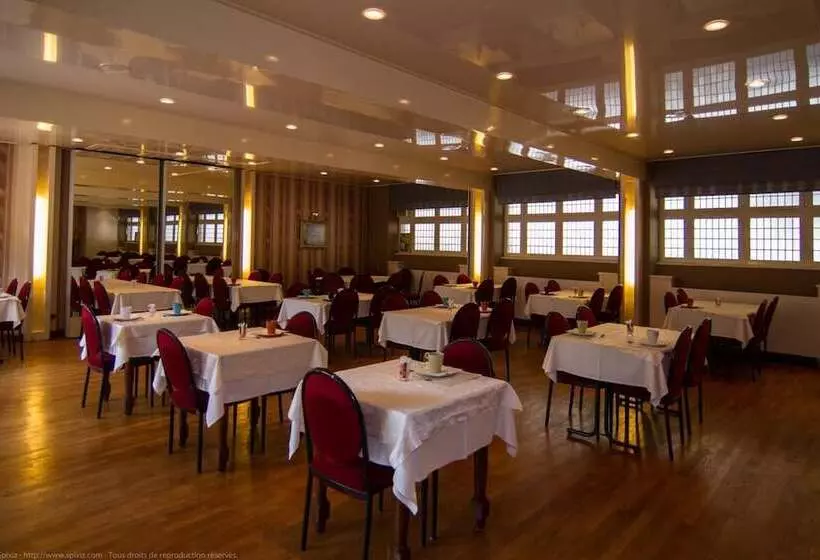 Logis Hotel Du Chateau