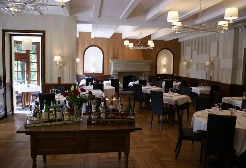 Logis Hotel Du Chateau