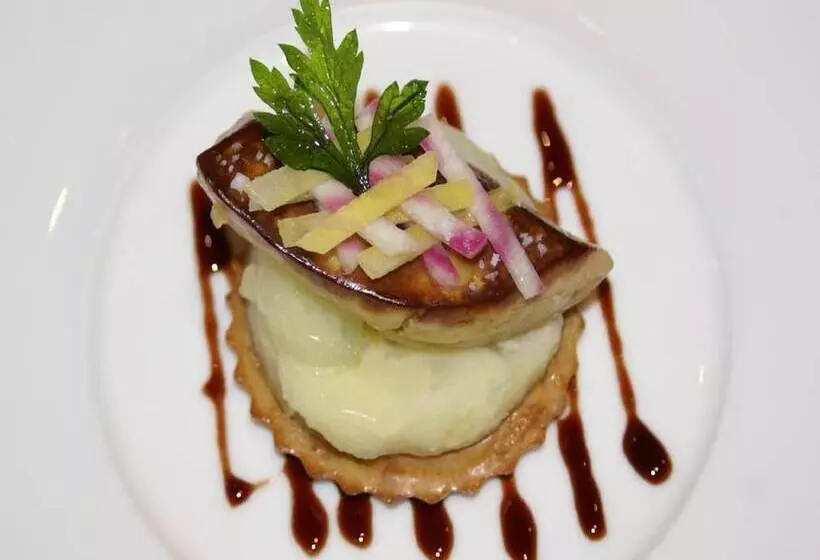 Logis Hotel Du Chateau