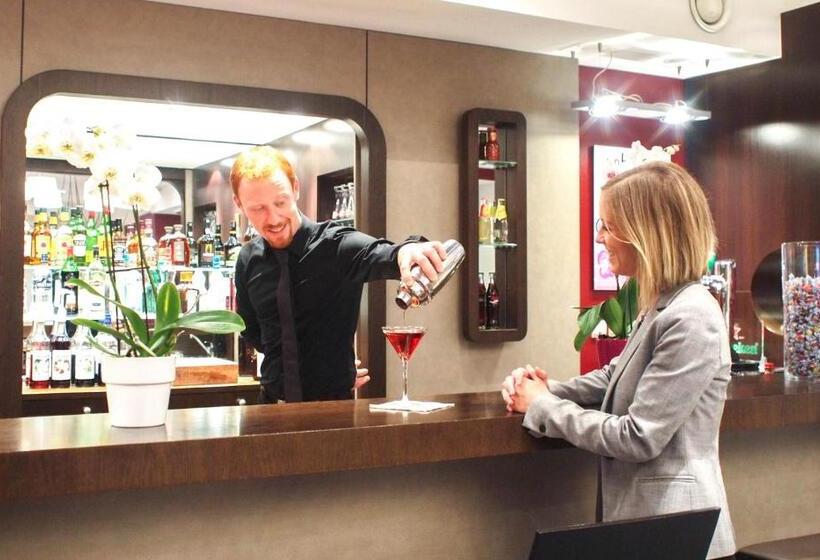 هتل Mercure Angers Centre Gare