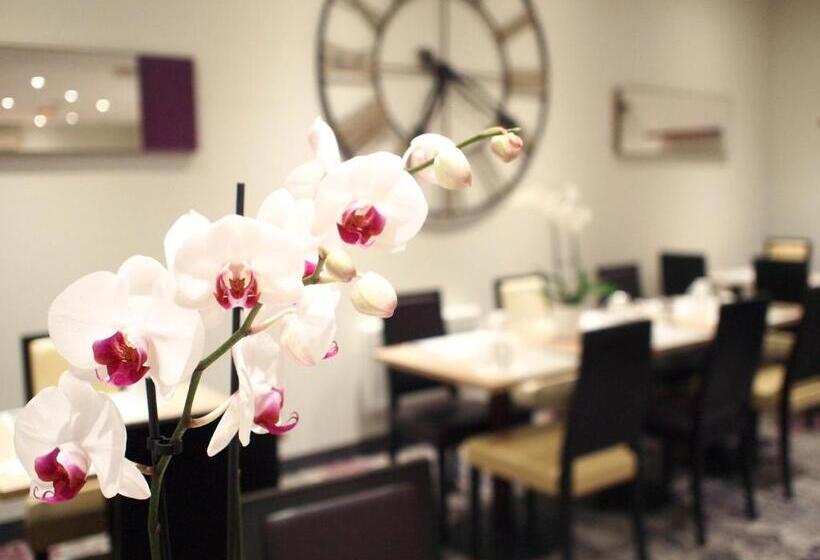 هتل Mercure Angers Centre Gare