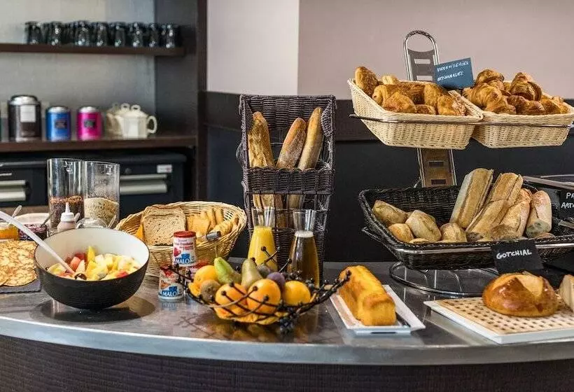 בית מלון כפרי Restaurant Le Victoria