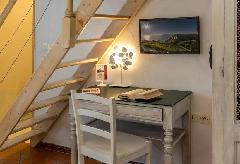 ホテル The Originals Boutique, Clair Hôtel, Martigues