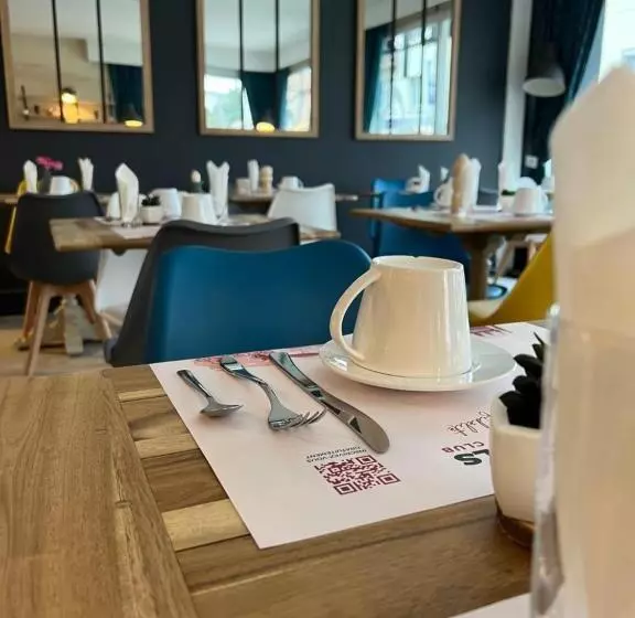 ホテル The Originals Boutique, Clair Hôtel, Martigues