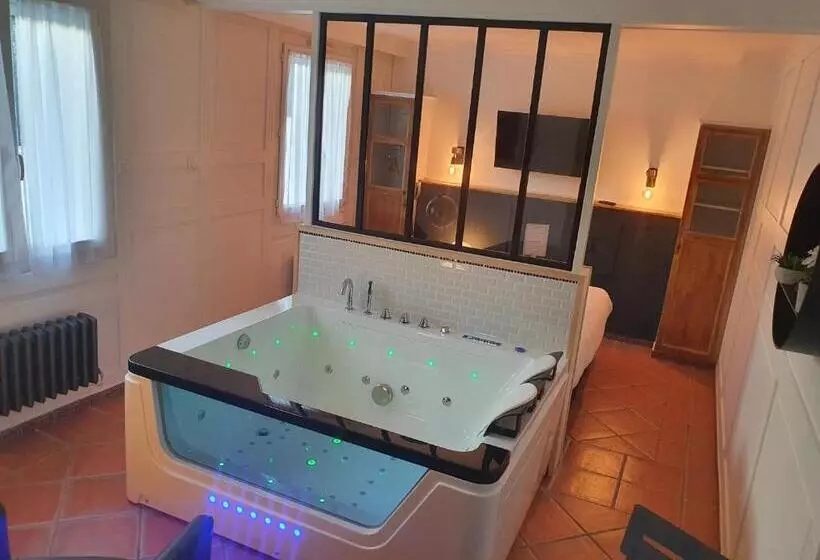 ホテル The Originals Boutique, Clair Hôtel, Martigues